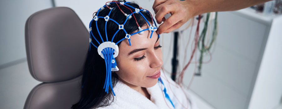 EEG (Electroencephalography)